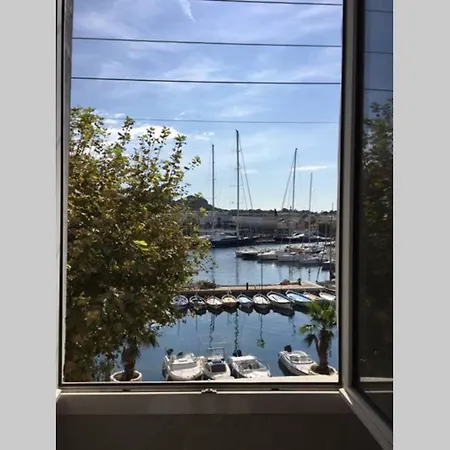 - Magnifique Climatisé Sur Le Port Apartamento *